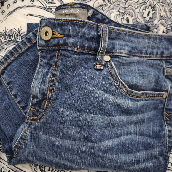Torrid jeans - Picture 3 of 4